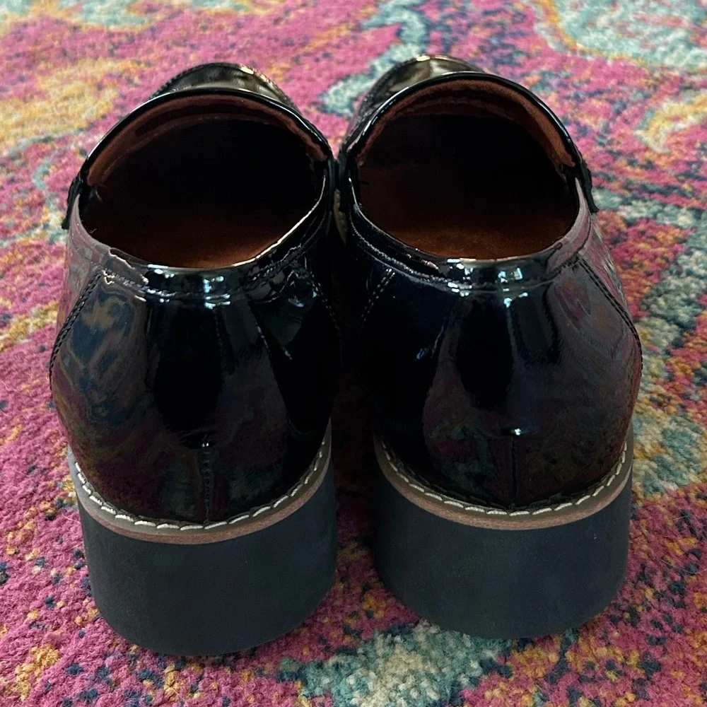 Vionic | Women’s Black Patent Cheryl Lug Sole Platform Penny Loafers, Size 6.5